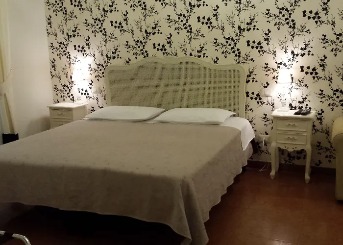 Domus Flaviae 4* Rome