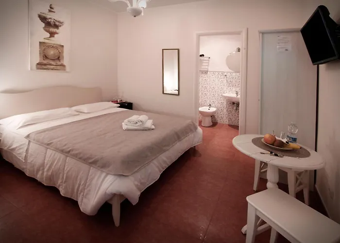 Domus Flaviae 4* Rome
